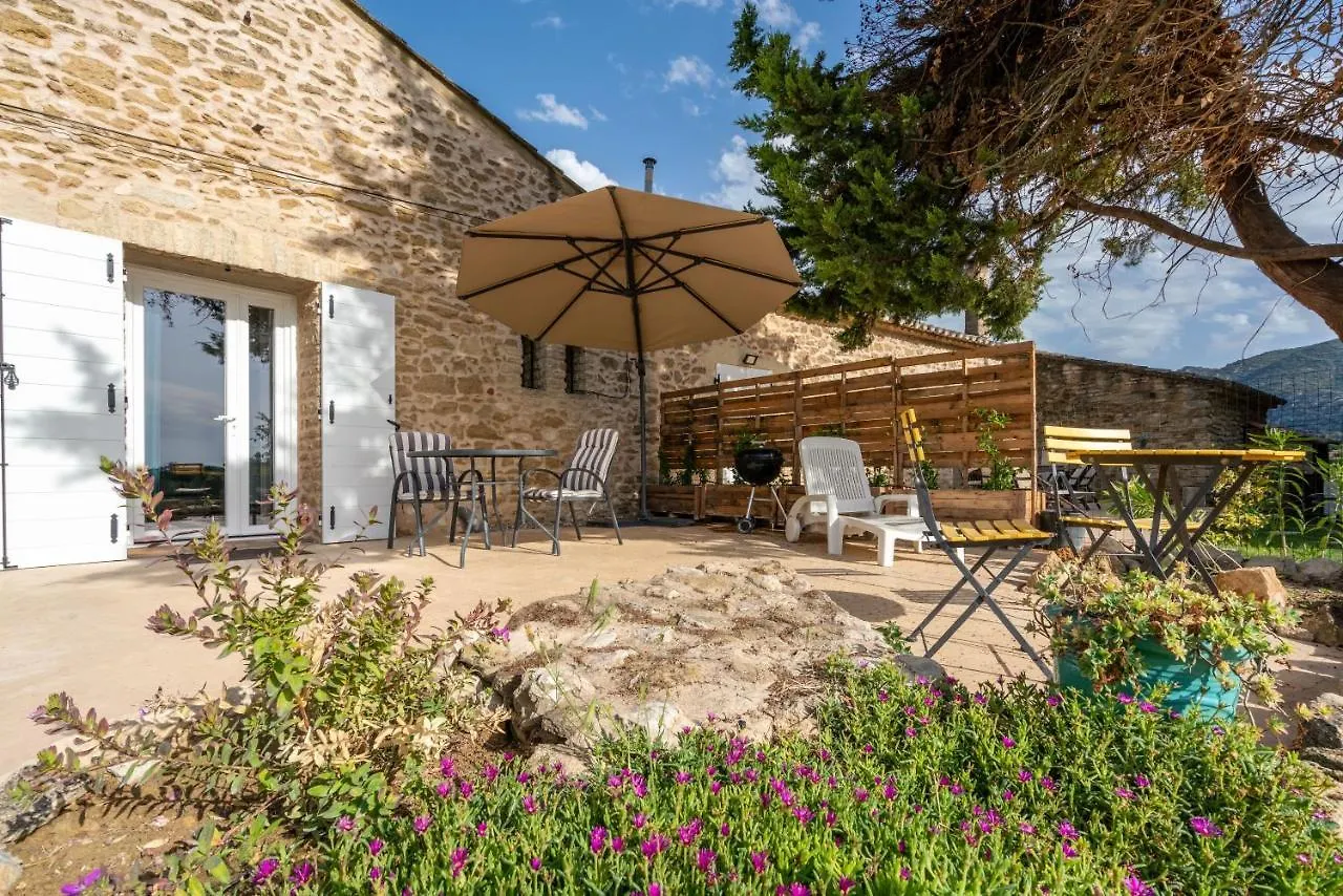 Domaine Mas Cote Cour Villa Maubec  Holiday home