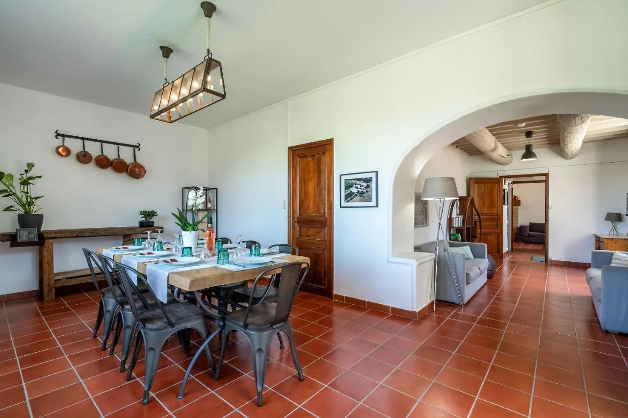 Holiday home Domaine Mas Cote Cour Villa Maubec